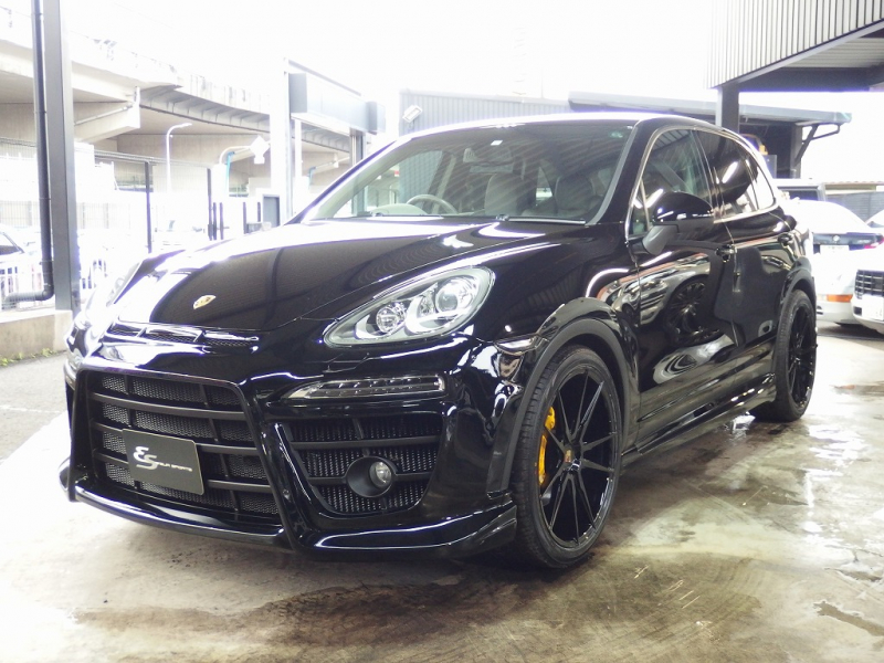 ポルシェ カイエン S　EUR－GTコンプリート　右ハンドル　正規ディーラー車　 中古車