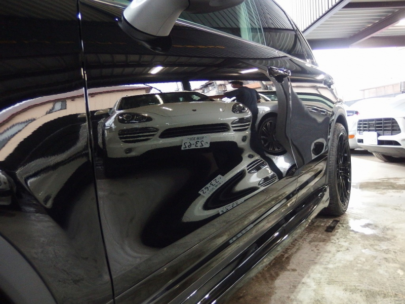 ポルシェ カイエン S　EUR－GTコンプリート　右ハンドル　正規ディーラー車　 中古車