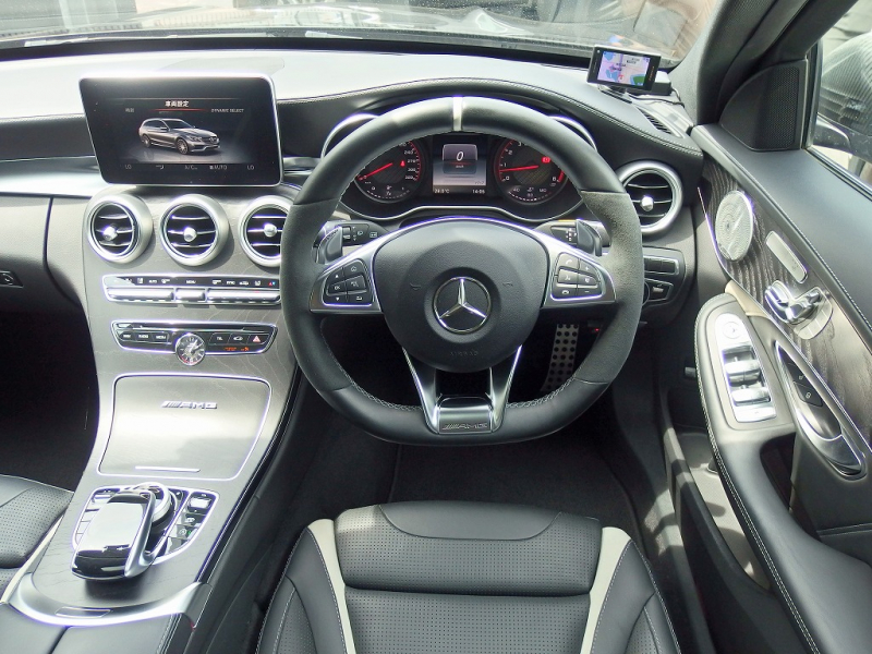 メルセデスベンツ&nbsp;Cクラス&nbsp;AMG C63Sステーションワゴン&nbsp;中古車