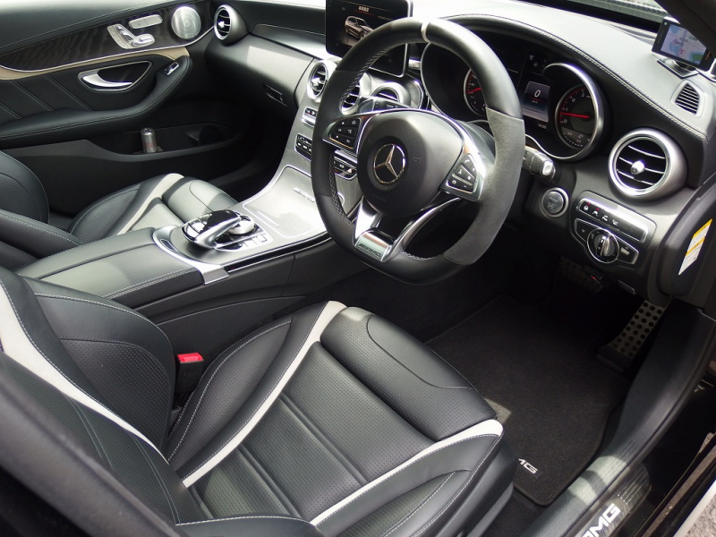 メルセデスベンツ&nbsp;Cクラス&nbsp;AMG C63Sステーションワゴン&nbsp;中古車