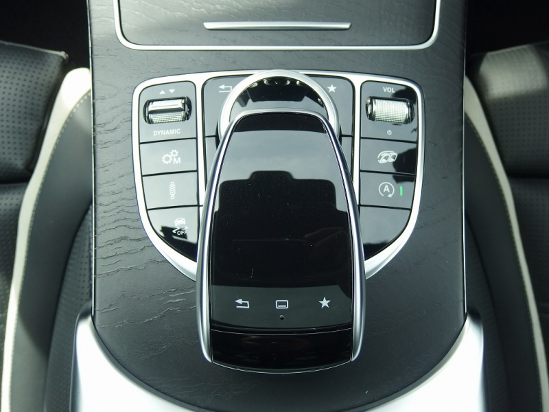 メルセデスベンツ&nbsp;Cクラス&nbsp;AMG C63Sステーションワゴン&nbsp;中古車