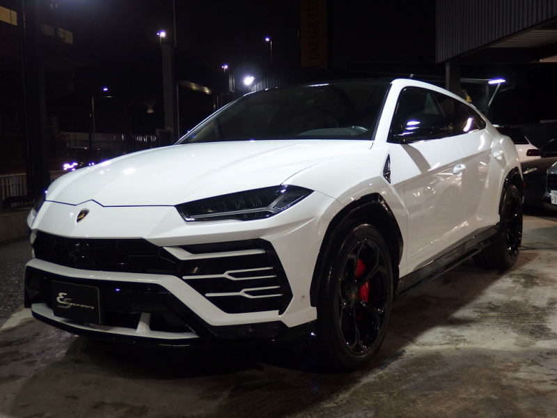ランボルギーニ ウルス 正規ディーラー車　左ハンドル　純正22インチアルミ　レッドキャリパー 中古車