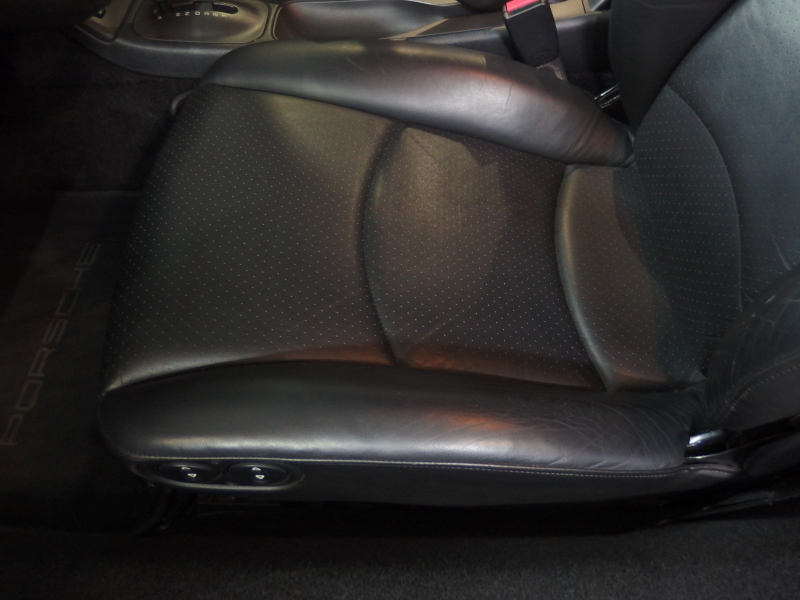 ポルシェ&nbsp;911(Type993)&nbsp;カレラクーペⅡ ティプトロニックS 後期バリオラム MIZWA新車保証書/整備手帳/取説 ワンオーナー車&nbsp;中古車