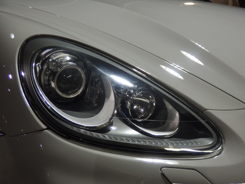 ポルシェ&nbsp;カイエン&nbsp;ターボ　正規ディーラー車　左ハンドル　EUR-GTエアロ　22inアルミ　サンルーフ　エアサス　&nbsp;中古車