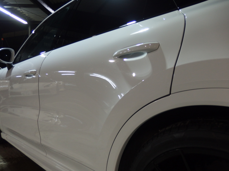 ポルシェ&nbsp;カイエン&nbsp;ワンオーナー　正規ディーラー車　EUR-GTエアロ　ES22inアルミ　ローダウン　アダプティブクルーズコントロール　&nbsp;中古車