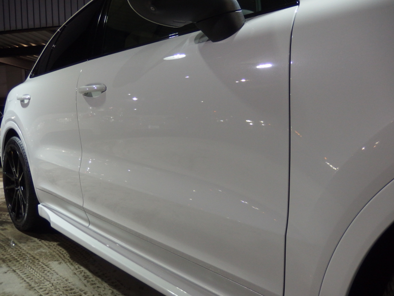 ポルシェ&nbsp;カイエン&nbsp;ワンオーナー　正規ディーラー車　EUR-GTエアロ　ES22inアルミ　ローダウン　アダプティブクルーズコントロール　&nbsp;中古車