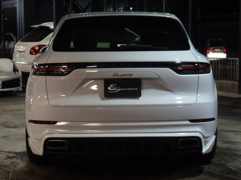 ポルシェ&nbsp;カイエン&nbsp;ワンオーナー　正規ディーラー車　EUR-GTエアロ　ES22inアルミ　ローダウン　アダプティブクルーズコントロール　&nbsp;中古車