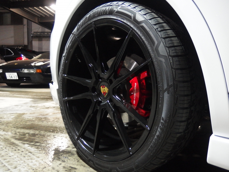 ポルシェ&nbsp;カイエン&nbsp;ワンオーナー　正規ディーラー車　EUR-GTエアロ　ES22inアルミ　ローダウン　アダプティブクルーズコントロール　&nbsp;中古車