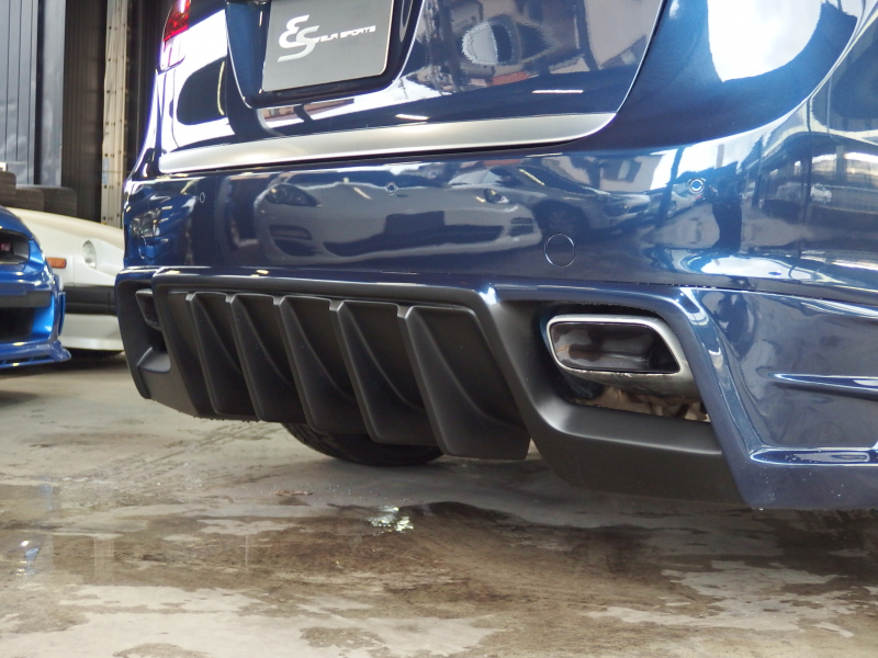 ポルシェ カイエン ワンオーナー　正規ディーラー車　右ハンドル　パノラマサンルーフ  EUR-GTエアロ　ES22インチアルミ　ESダウンサス 中古車