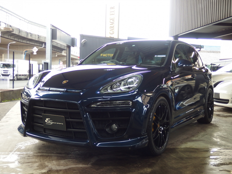 ポルシェ カイエン ワンオーナー　正規ディーラー車　右ハンドル　パノラマサンルーフ  EUR-GTエアロ　ES22インチアルミ　ESダウンサス 中古車