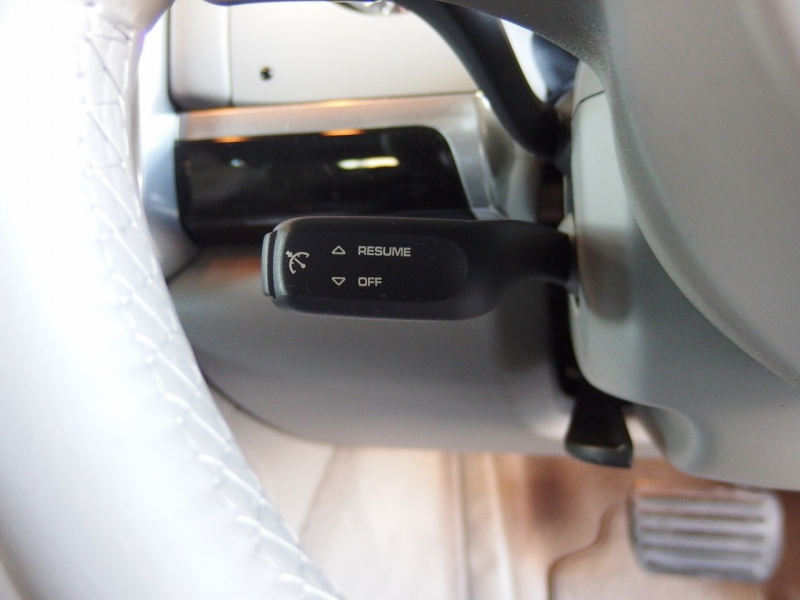 ポルシェ カイエン ワンオーナー　正規ディーラー車　右ハンドル　パノラマサンルーフ  EUR-GTエアロ　ES22インチアルミ　ESダウンサス 中古車