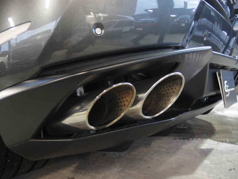 ランボルギーニ&nbsp;ウラカン&nbsp;LP610-4 正規ディラー車　左ハンドル　2015年モデル　エレガンテインテリア　フロントリフター　ローダウン&nbsp;中古車