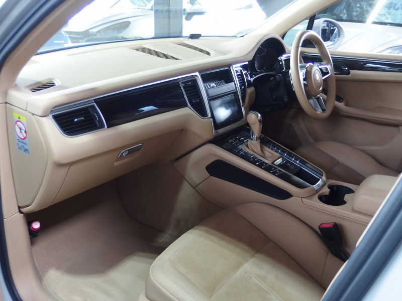 ポルシェ&nbsp;マカン&nbsp;マカンS 2015年モデル EUR-GT クレヨンオールペイント　ES22inアルミ　ESダウンサス&nbsp;中古車