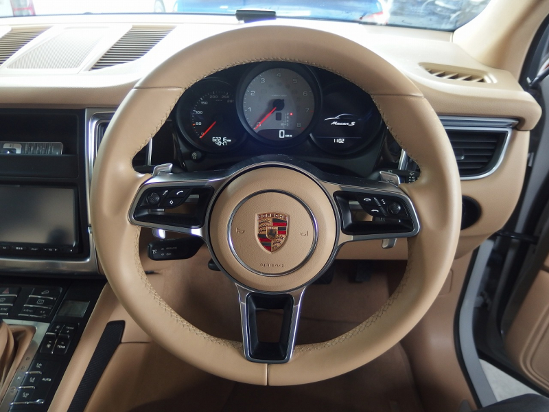 ポルシェ&nbsp;マカン&nbsp;マカンS 2015年モデル EUR-GT クレヨンオールペイント　ES22inアルミ　ESダウンサス&nbsp;中古車