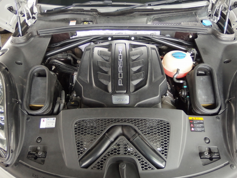 ポルシェ&nbsp;マカン&nbsp;マカンS 2015年モデル EUR-GT クレヨンオールペイント　ES22inアルミ　ESダウンサス&nbsp;中古車