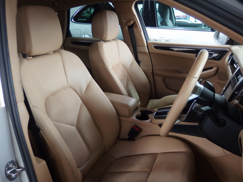 ポルシェ&nbsp;マカン&nbsp;マカンS 2015年モデル EUR-GT クレヨンオールペイント　ES22inアルミ　ESダウンサス&nbsp;中古車