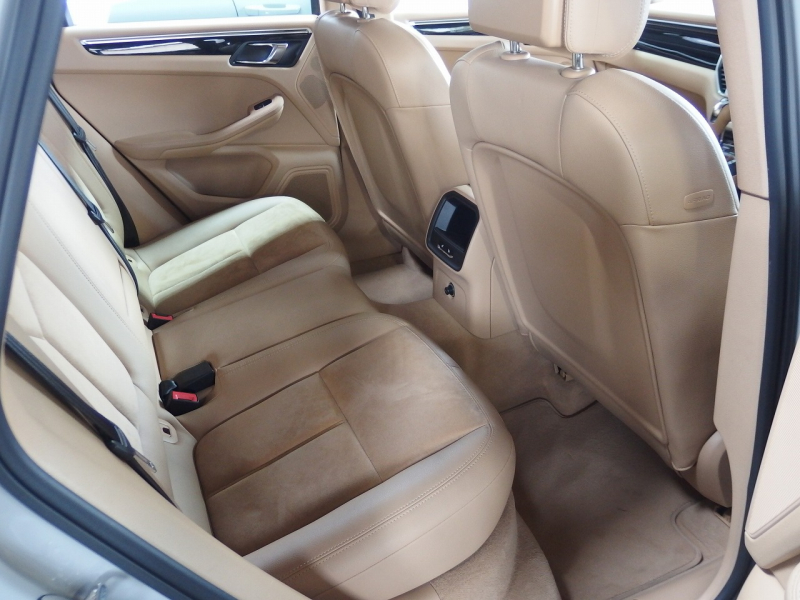 ポルシェ&nbsp;マカン&nbsp;マカンS 2015年モデル EUR-GT クレヨンオールペイント　ES22inアルミ　ESダウンサス&nbsp;中古車