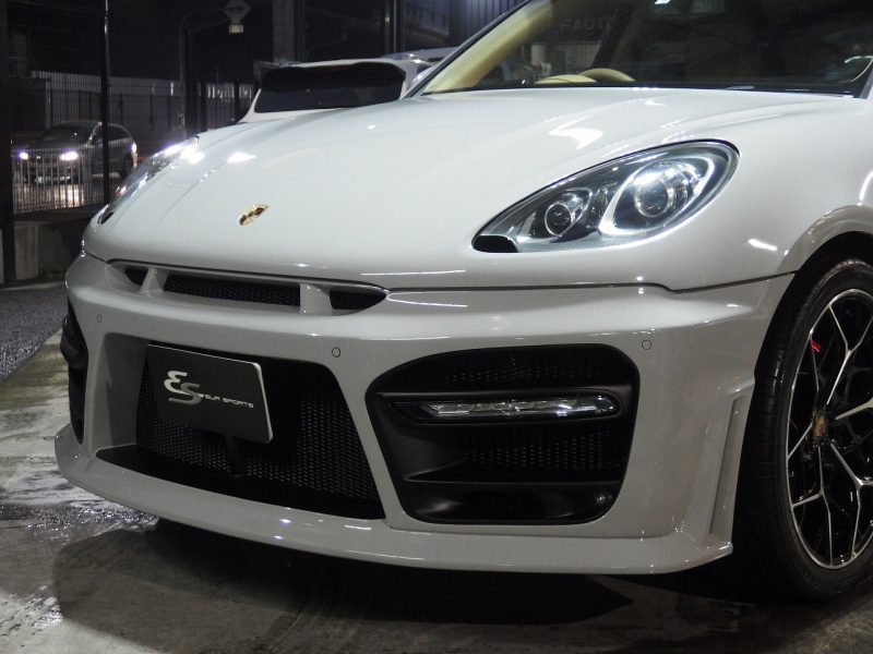 ポルシェ&nbsp;マカン&nbsp;マカンS 2015年モデル EUR-GT クレヨンオールペイント　ES22inアルミ　ESダウンサス&nbsp;中古車