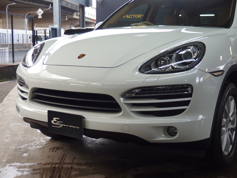 ポルシェ&nbsp;カイエン&nbsp;ワンオーナー　正規ディーラー車　右ハンドル　ベージュレザー&nbsp;中古車