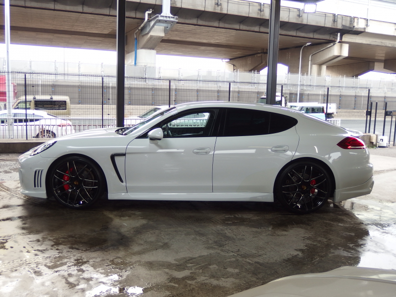 ポルシェ パナメーラ エディション 2016年モデル EUR-GTエアロ ES22インチアルミ ESダウンサス ESスポーツマフラー  中古車