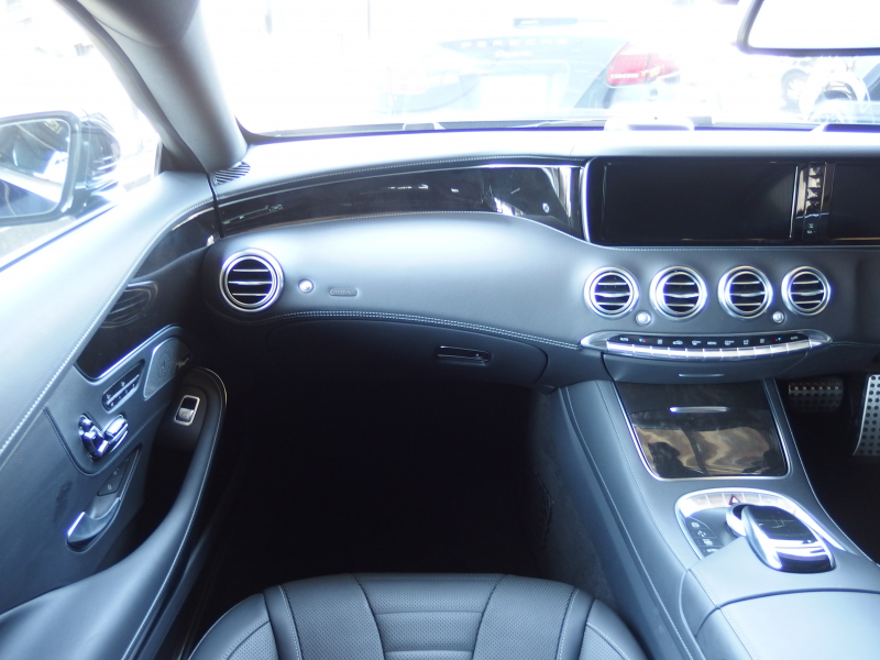メルセデスベンツ Sクラス S550クーペ　AMGライン　ワンオーナー　パノラマガラスルーフ　レーダーセーフティパッケージ　エアバランスバッケージ 中古車