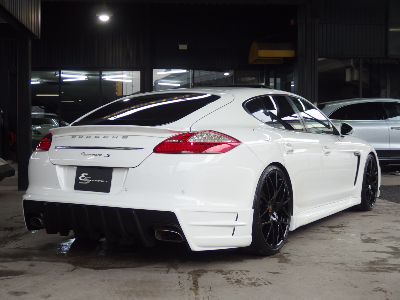 ポルシェ パナメーラ EUR-GT  ES22インチアルミ ESダウンサス  サンルーフ 正規ディーラー車 中古車