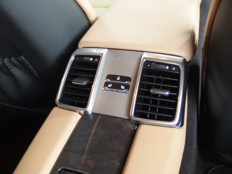 ポルシェ パナメーラ 後期 EUR-GTエアロ ES22インチアルミ ESスポーツマフラー ESダウンサス 正規ディーラー車 ベージュ×ブラックレザー 中古車