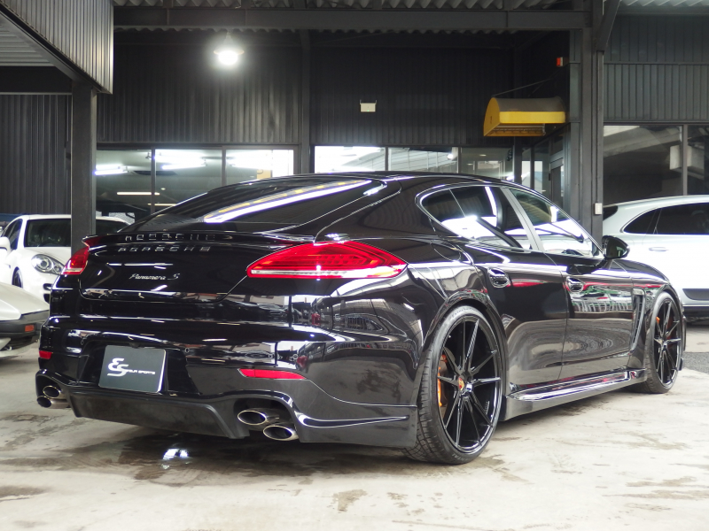 ポルシェ パナメーラ 後期 EUR-GTエアロ ES22インチアルミ ESスポーツマフラー ESダウンサス 正規ディーラー車 ベージュ×ブラックレザー 中古車