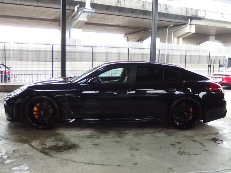 ポルシェ パナメーラ 後期 EUR-GTエアロ ES22インチアルミ ESスポーツマフラー ESダウンサス 正規ディーラー車 ベージュ×ブラックレザー 中古車