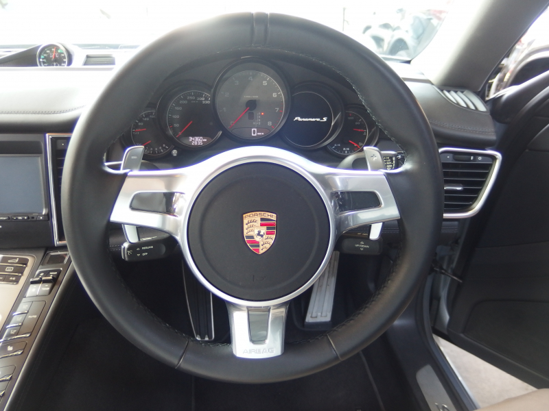 ポルシェ&nbsp;パナメーラ&nbsp;S スポーツクロノPKG 後期モデル　EUR-GTエアロ　ES22インチ　スマートキー　イージークローザー　前後シートヒーター&nbsp;中古車