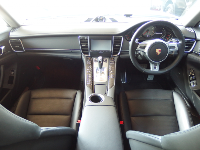 ポルシェ&nbsp;パナメーラ&nbsp;S スポーツクロノPKG 後期モデル　EUR-GTエアロ　ES22インチ　スマートキー　イージークローザー　前後シートヒーター&nbsp;中古車