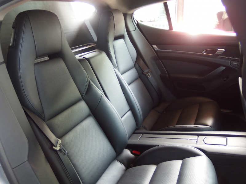 ポルシェ&nbsp;パナメーラ&nbsp;S スポーツクロノPKG 後期モデル　EUR-GTエアロ　ES22インチ　スマートキー　イージークローザー　前後シートヒーター&nbsp;中古車