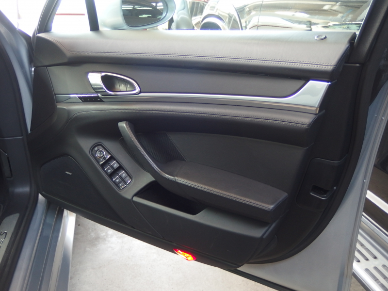 ポルシェ&nbsp;パナメーラ&nbsp;S スポーツクロノPKG 後期モデル　EUR-GTエアロ　ES22インチ　スマートキー　イージークローザー　前後シートヒーター&nbsp;中古車