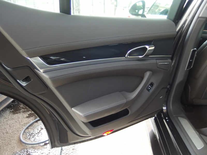 ポルシェ パナメーラ エディション　スポーツクロノPKG 2016年モデル　LEDヘッドライト　スマートキー　EURエアロ　ES22inアルミ　ESダウンサス 中古車