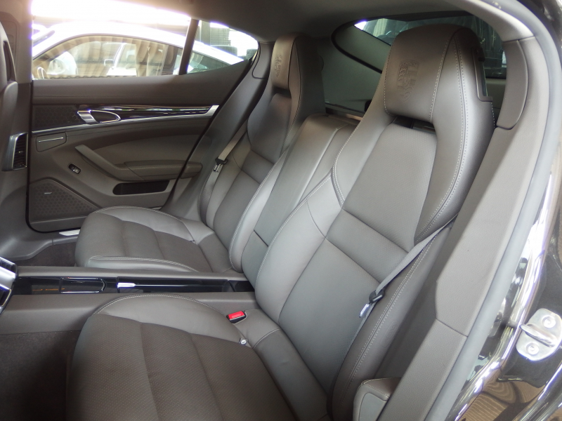 ポルシェ パナメーラ エディション　スポーツクロノPKG 2016年モデル　LEDヘッドライト　スマートキー　EURエアロ　ES22inアルミ　ESダウンサス 中古車