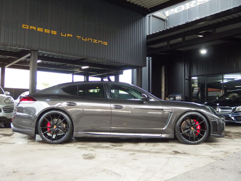 ポルシェ パナメーラ エディション　スポーツクロノPKG 2016年モデル　LEDヘッドライト　スマートキー　EURエアロ　ES22inアルミ　ESダウンサス 中古車