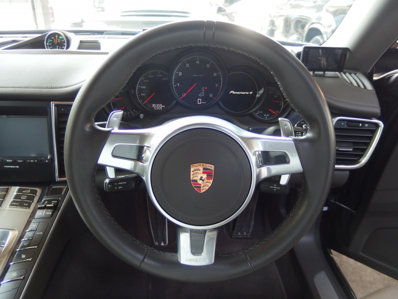 ポルシェ パナメーラ エディション　スポーツクロノPKG 2016年モデル　LEDヘッドライト　スマートキー　EURエアロ　ES22inアルミ　ESダウンサス 中古車