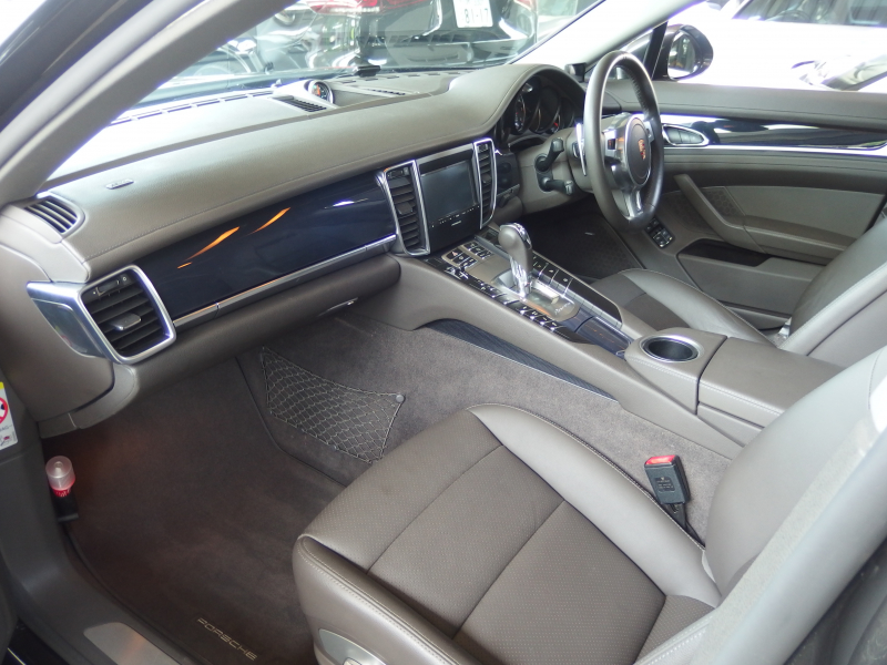 ポルシェ パナメーラ エディション　スポーツクロノPKG 2016年モデル　LEDヘッドライト　スマートキー　EURエアロ　ES22inアルミ　ESダウンサス 中古車