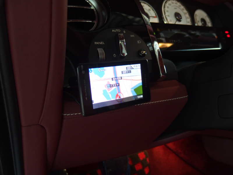 ロールスロイス レイス 正規ディーラー車 左ハンドル スターライトヘッドライナー WALDエアロ WALD22inアルミ 可変バルブマフラー 中古車