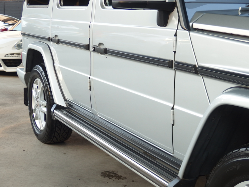 メルセデスベンツ Gクラス G350 ブルーテック　正規ディーラー車　右ハンドル　サンルーフ  アダプティブクルーズコントロール　ブラックレザーシート 中古車