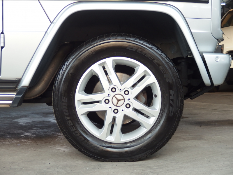 メルセデスベンツ Gクラス G350 ブルーテック　正規ディーラー車　右ハンドル　サンルーフ  アダプティブクルーズコントロール　ブラックレザーシート 中古車