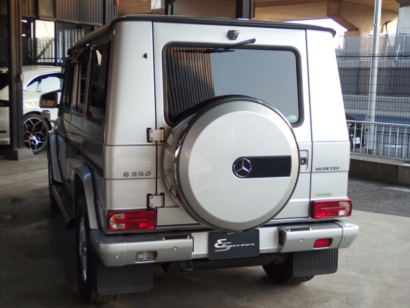 メルセデスベンツ Gクラス G350 ブルーテック　正規ディーラー車　右ハンドル　サンルーフ  アダプティブクルーズコントロール　ブラックレザーシート 中古車