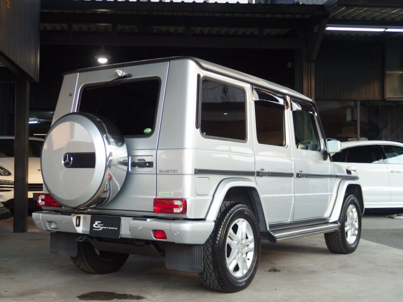 メルセデスベンツ Gクラス G350 ブルーテック　正規ディーラー車　右ハンドル　サンルーフ  アダプティブクルーズコントロール　ブラックレザーシート 中古車