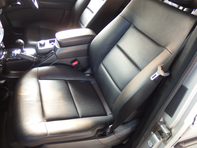 メルセデスベンツ Gクラス G350 ブルーテック　正規ディーラー車　右ハンドル　サンルーフ  アダプティブクルーズコントロール　ブラックレザーシート 中古車