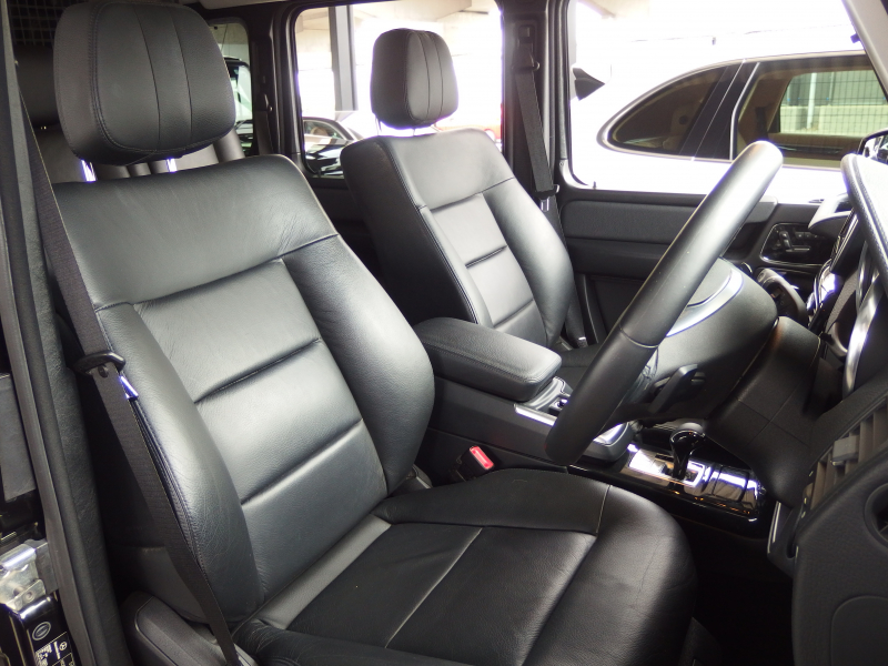 メルセデスベンツ&nbsp;Gクラス&nbsp;G350 ブルーテック　正規ディーラー車　右ハンドル　サンルーフ ディストロニックプラス　ブラックレザーシート&nbsp;中古車