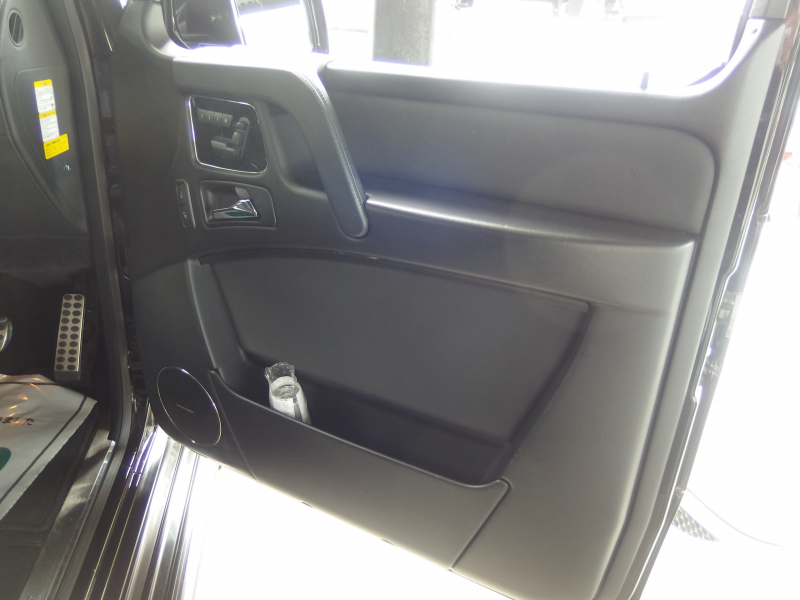 メルセデスベンツ&nbsp;Gクラス&nbsp;G350 ブルーテック　正規ディーラー車　右ハンドル　サンルーフ ディストロニックプラス　ブラックレザーシート&nbsp;中古車