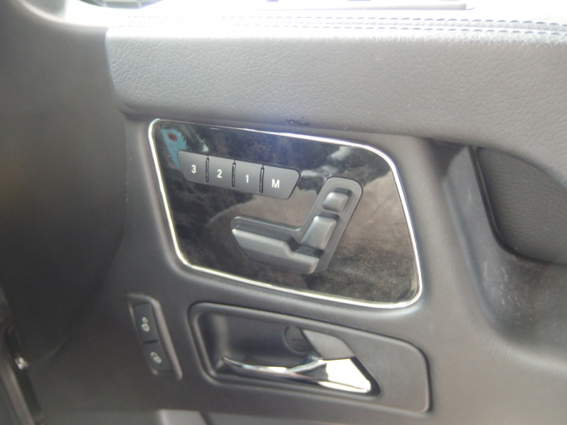 メルセデスベンツ&nbsp;Gクラス&nbsp;G350 ブルーテック　正規ディーラー車　右ハンドル　サンルーフ ディストロニックプラス　ブラックレザーシート&nbsp;中古車