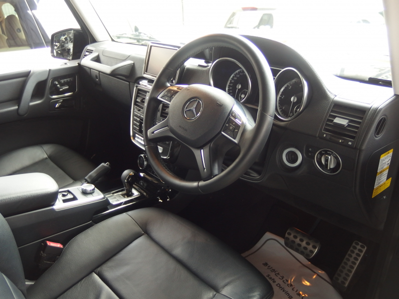 メルセデスベンツ&nbsp;Gクラス&nbsp;G350 ブルーテック　正規ディーラー車　右ハンドル　サンルーフ ディストロニックプラス　ブラックレザーシート&nbsp;中古車