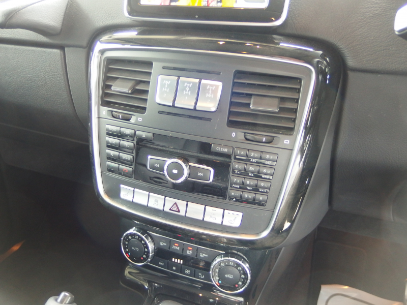 メルセデスベンツ&nbsp;Gクラス&nbsp;G350 ブルーテック　正規ディーラー車　右ハンドル　サンルーフ ディストロニックプラス　ブラックレザーシート&nbsp;中古車