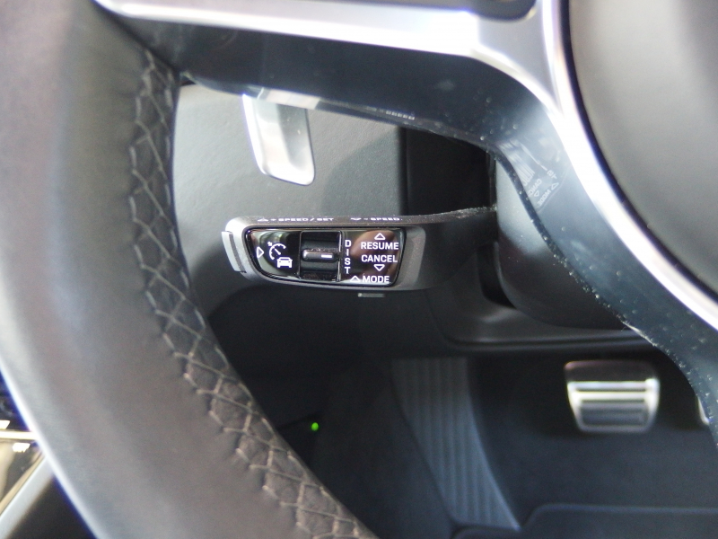 ポルシェ カイエン S スポーツクロノパッケージ　正規ディーラー車　ワンオーナー　パノラマサンルーフ  エアサス　純正21inアルミ　リアアスクルステアリング 中古車